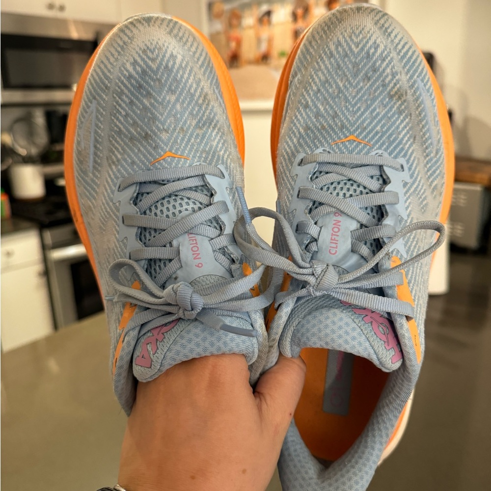 HOKA Women's Clifton 9 Running Shoes